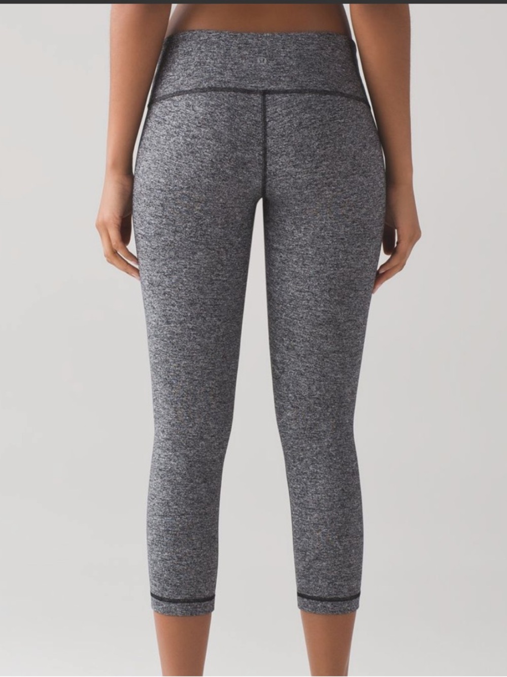 $88 Lululemon Wunder Under Crop III (21")
Heathered Black